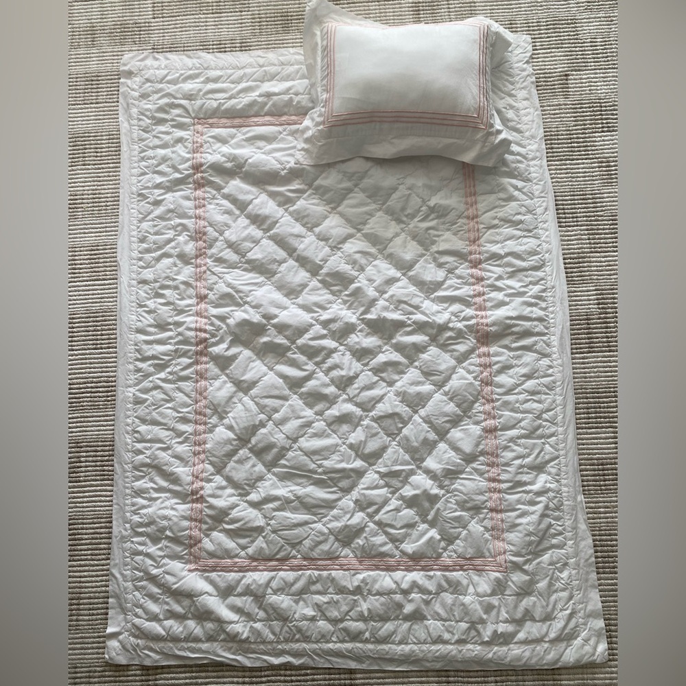Pottery Barn Kids Grand Collection Organic Toddler Quilt and Matching Sham